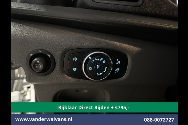 Ford Transit 2.0 TDCI 131pk L3H2 Euro6 *Rijklaar Direct Rijden* Airco | Camera | Navigatie | Apple Carplay | Android Auto | Stoelverwarming Verwarmde voorruit, Cruisecontrol, Parkeersensoren, Elektrisch verstelbare bestuurdersstoel, Bijrijdersbank