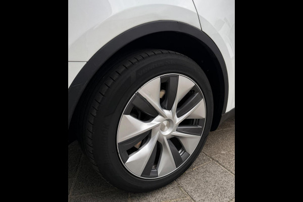 Tesla Model Y RWD 58 kWh Tesla Model Y RWD 58 kWh