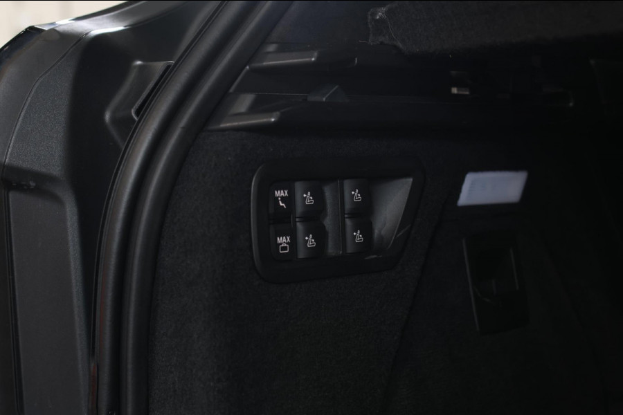 BMW X7 M50i *Sky Lounge*B&W Audio*Mansory*Massage*360 Camera* BMW X7 M50i *Sky Lounge*B&W Audio*Mansory*Massage*360 Camera*