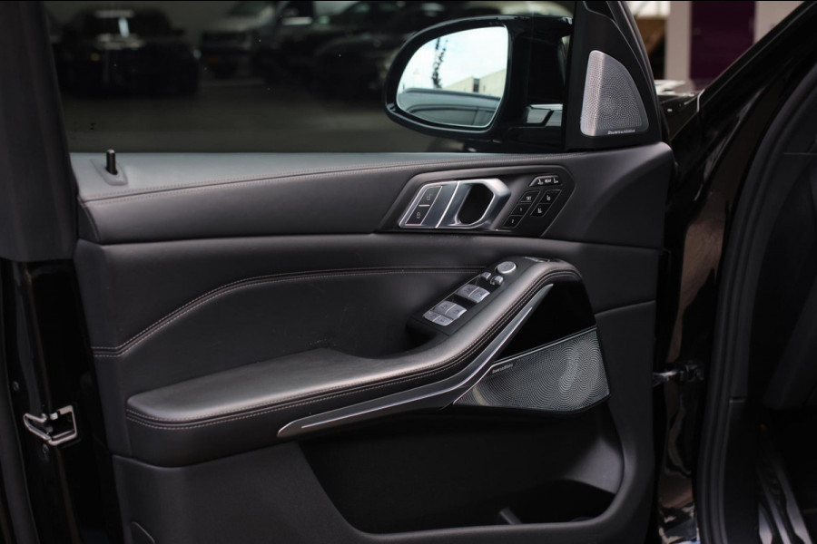 BMW X7 M50i *Sky Lounge*B&W Audio*Mansory*Massage*360 Camera* BMW X7 M50i *Sky Lounge*B&W Audio*Mansory*Massage*360 Camera*