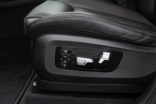 BMW X7 M50i *Sky Lounge*B&W Audio*Mansory*Massage*360 Camera* BMW X7 M50i *Sky Lounge*B&W Audio*Mansory*Massage*360 Camera*