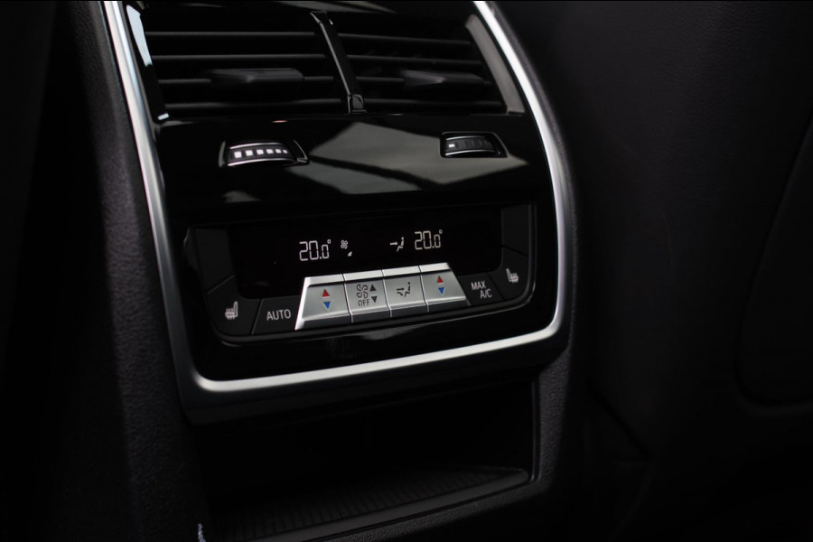 BMW X7 M50i *Sky Lounge*B&W Audio*Mansory*Massage*360 Camera* BMW X7 M50i *Sky Lounge*B&W Audio*Mansory*Massage*360 Camera*