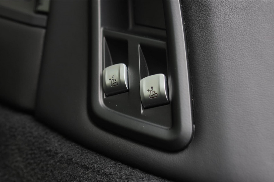 BMW X7 M50i *Sky Lounge*B&W Audio*Mansory*Massage*360 Camera* BMW X7 M50i *Sky Lounge*B&W Audio*Mansory*Massage*360 Camera*