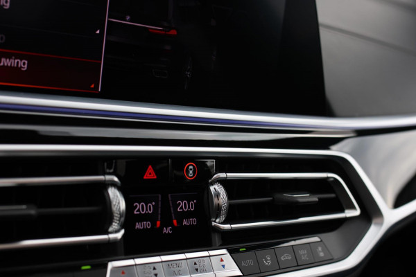 BMW X7 M50i *Sky Lounge*B&W Audio*Mansory*Massage*360 Camera* BMW X7 M50i *Sky Lounge*B&W Audio*Mansory*Massage*360 Camera*