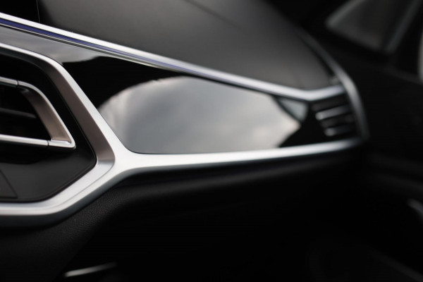 BMW X7 M50i *Sky Lounge*B&W Audio*Mansory*Massage*360 Camera* BMW X7 M50i *Sky Lounge*B&W Audio*Mansory*Massage*360 Camera*