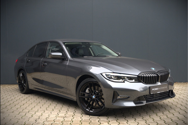 BMW 3-serie 330e eDrive Edition Sportline | Stoelverwarming | Cruise Control | Leer | Camera | Keyless | Apple Carplay | Ambiance Verlichting | HIFI | Parkeersensoren | Navigatie | NAP | Sport