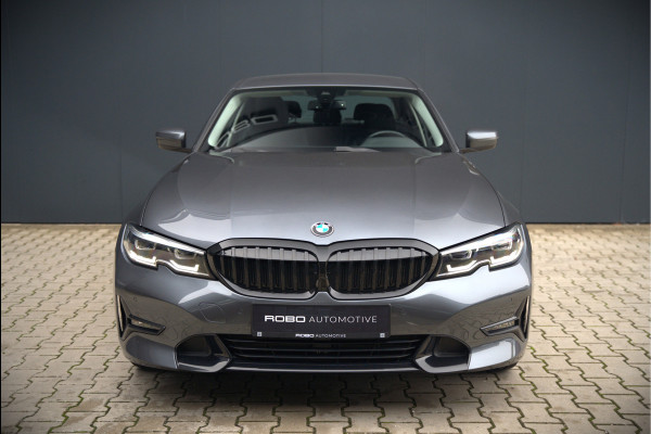 BMW 3-serie 330e eDrive Edition Sportline | Stoelverwarming | Cruise Control | Leer | Camera | Keyless | Apple Carplay | Ambiance Verlichting | HIFI | Parkeersensoren | Navigatie | NAP | Sport