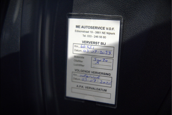 BMW 3-serie 330e eDrive Edition Sportline | Stoelverwarming | Cruise Control | Leer | Camera | Keyless | Apple Carplay | Ambiance Verlichting | HIFI | Parkeersensoren | Navigatie | NAP | Sport