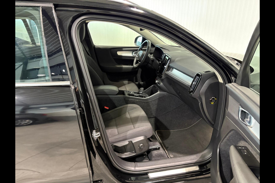 Volvo XC40 T5 Aut. Plug-in Hybrid Inscription CruiseControl Panoramadak 262pk Volvo XC40 T5 Aut. Plug-in Hybrid Inscription CruiseControl Panoramadak 262pk