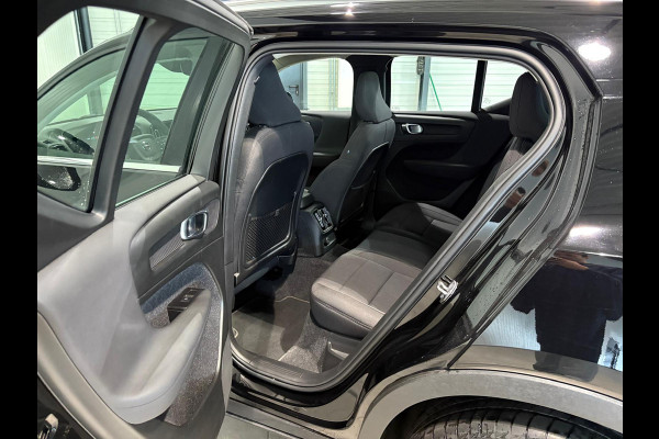Volvo XC40 T5 Aut. Plug-in Hybrid Inscription CruiseControl Panoramadak 262pk Volvo XC40 T5 Aut. Plug-in Hybrid Inscription CruiseControl Panoramadak 262pk
