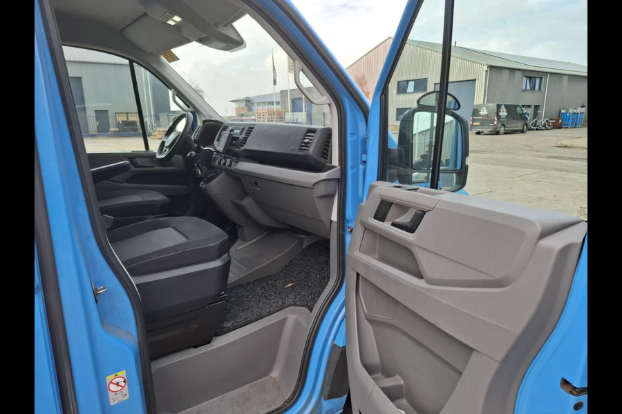 Volkswagen Crafter 35 2.0 TDI L4H3 BAKWAGEN MET DEUREN / EURO 6 / N.A.P / DEALER ONDERHOUDEN Volkswagen Crafter 35 2.0 TDI L4H3 BAKWAGEN MET DEUREN / EURO 6 / N.A.P / DEALER ONDERHOUDEN