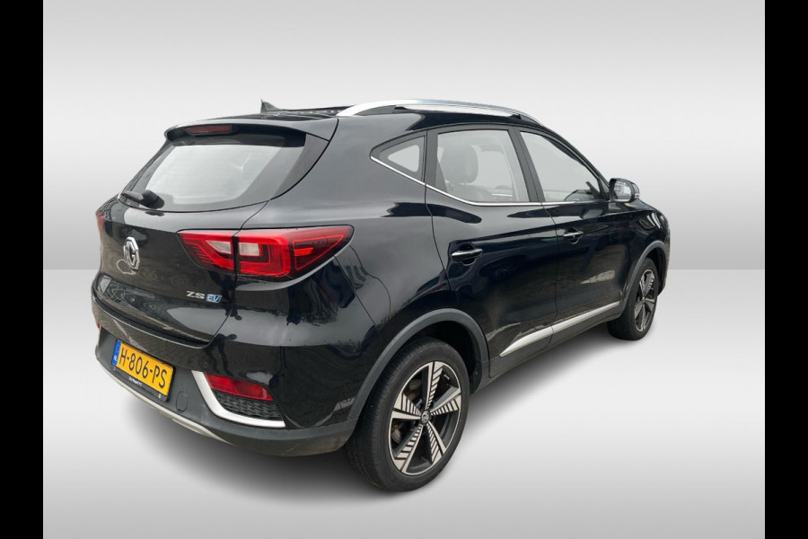 MG Mg Zs EV Luxury 45 kWh / Panoramadak / Camera / Leder / 17'' / Keyless / Navigatie / ACC / Dodehoek / DAB / Stoelverwarming MG Mg Zs EV Luxury 45 kWh / Panoramadak / Camera / Leder / 17'' / Keyless / Navigatie / ACC / Dodehoek / DAB / Stoelverwarming