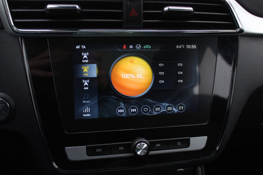 MG Mg Zs EV Luxury 45 kWh / Panoramadak / Camera / Leder / 17'' / Keyless / Navigatie / ACC / Dodehoek / DAB / Stoelverwarming MG Mg Zs EV Luxury 45 kWh / Panoramadak / Camera / Leder / 17'' / Keyless / Navigatie / ACC / Dodehoek / DAB / Stoelverwarming