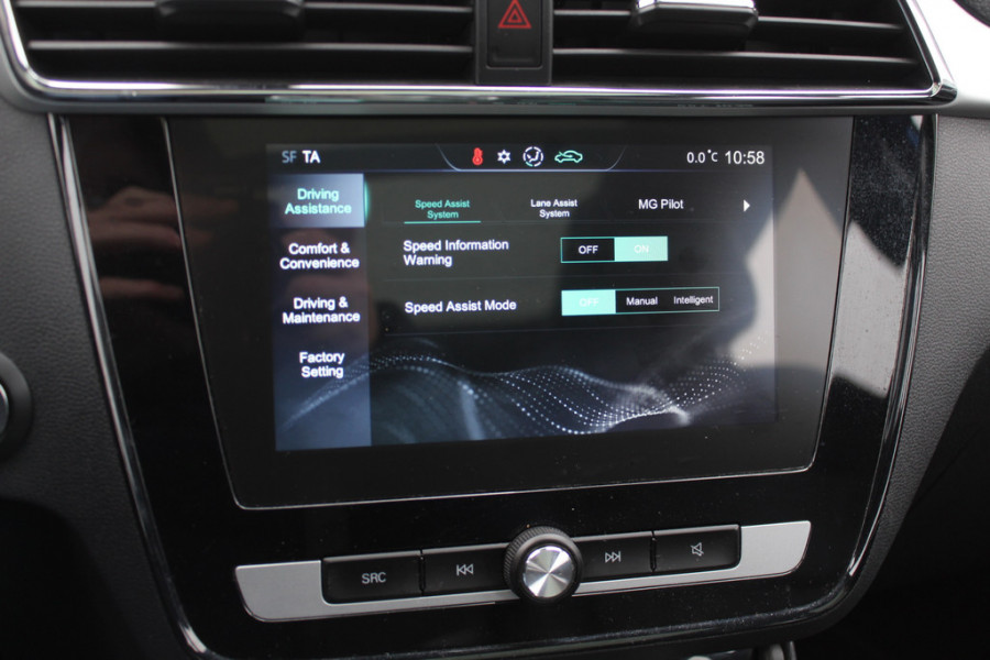 MG Mg Zs EV Luxury 45 kWh / Panoramadak / Camera / Leder / 17'' / Keyless / Navigatie / ACC / Dodehoek / DAB / Stoelverwarming MG Mg Zs EV Luxury 45 kWh / Panoramadak / Camera / Leder / 17'' / Keyless / Navigatie / ACC / Dodehoek / DAB / Stoelverwarming