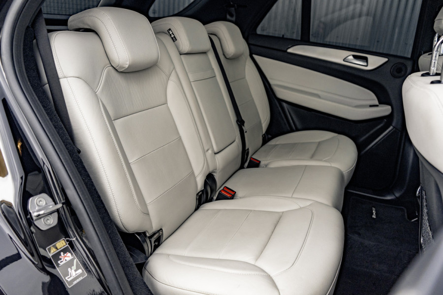 Mercedes-Benz GLE 400 4MATIC AMG Sport Edition | Automaat | ILS | Camera | Navi | Panorama-dak | Climate | Cruise | PDC | Euro 6 Mercedes-Benz GLE 400 4MATIC AMG Sport Edition | Automaat | ILS | Camera | Navi | Panorama-dak | Climate | Cruise | PDC | Euro 6
