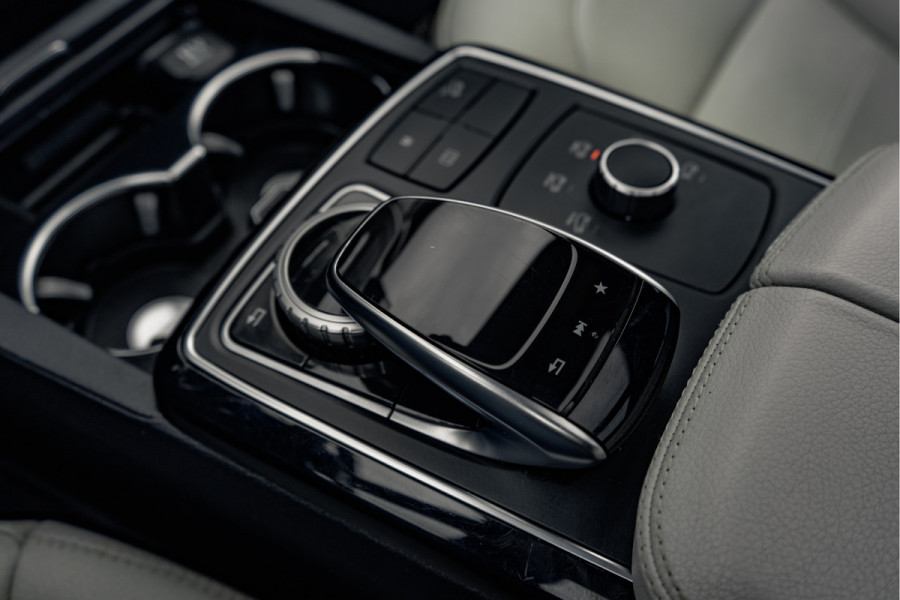 Mercedes-Benz GLE 400 4MATIC AMG Sport Edition | Automaat | ILS | Camera | Navi | Panorama-dak | Climate | Cruise | PDC | Euro 6 Mercedes-Benz GLE 400 4MATIC AMG Sport Edition | Automaat | ILS | Camera | Navi | Panorama-dak | Climate | Cruise | PDC | Euro 6