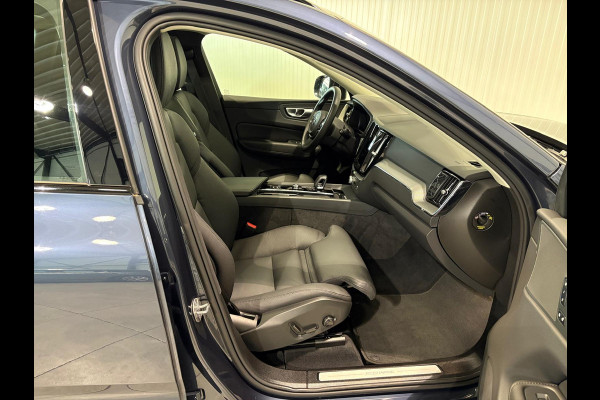 Volvo XC60 T8 Aut. Plus Dark LongRange Parkeercamera Leder 455pk Volvo XC60 T8 Aut. Plus Dark LongRange Parkeercamera Leder 455pk