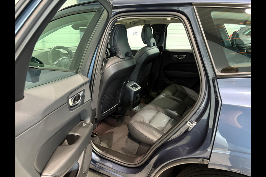 Volvo XC60 T8 Aut. Plus Dark LongRange Parkeercamera Leder 455pk Volvo XC60 T8 Aut. Plus Dark LongRange Parkeercamera Leder 455pk