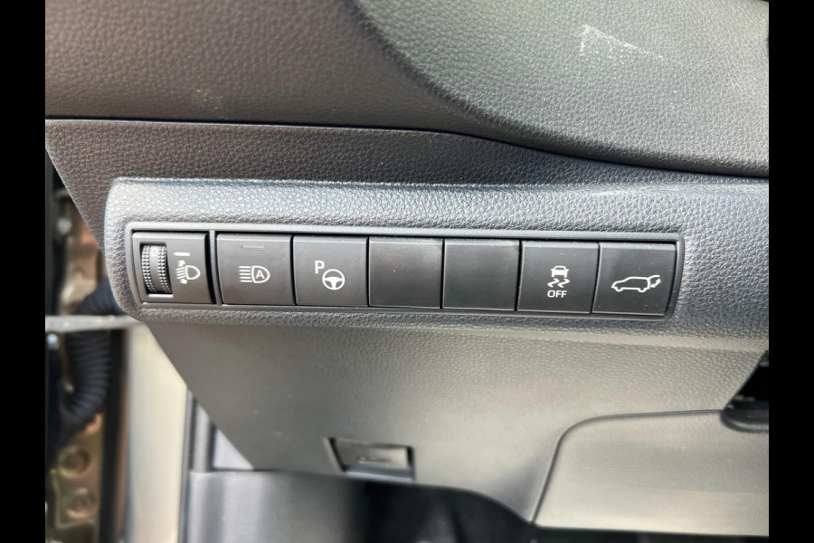 Toyota Corolla Touring Sports 1.8 Hybrid Executive / Ned Auto / Trekhaak / MCC / Gouda Toyota Corolla Touring Sports 1.8 Hybrid Executive / Ned Auto / Trekhaak / MCC / Gouda