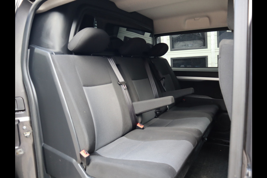 Peugeot Expert 2.0 BlueHDI 150pk Euro 6 DC 5 Pers. - L3 - Cruise - Camera Peugeot Expert 2.0 BlueHDI 150pk Euro 6 DC 5 Pers. - L3 - Cruise - Camera