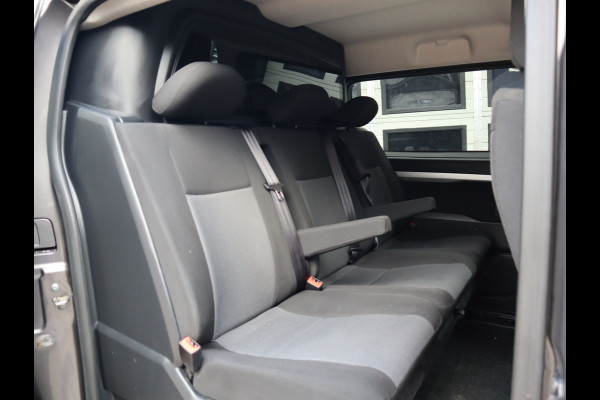 Peugeot Expert 2.0 BlueHDI 150pk Euro 6 DC 5 Pers. - L3 - Cruise - Camera Peugeot Expert 2.0 BlueHDI 150pk Euro 6 DC 5 Pers. - L3 - Cruise - Camera