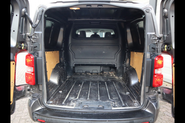 Peugeot Expert 2.0 BlueHDI 150pk Euro 6 DC 5 Pers. - L3 - Cruise - Camera Peugeot Expert 2.0 BlueHDI 150pk Euro 6 DC 5 Pers. - L3 - Cruise - Camera
