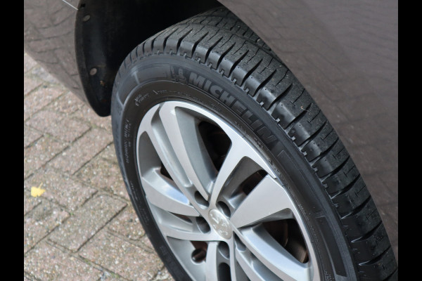 Peugeot Expert 2.0 BlueHDI 150pk Euro 6 DC 5 Pers. - L3 - Cruise - Camera Peugeot Expert 2.0 BlueHDI 150pk Euro 6 DC 5 Pers. - L3 - Cruise - Camera