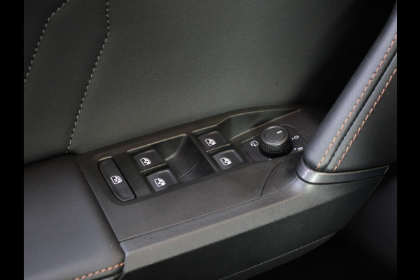 CUPRA Formentor 1.5 TSI 150pk High Automaat | Apple carplay / Android Auto | Keyless Entry / Start | Adaptive Cruise Control | Stoelverwarming | Stuurverwarming | Half Leder