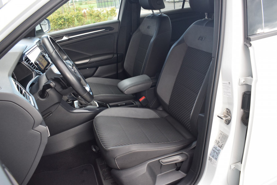 Volkswagen T-Roc 1.5 TSI 150pk DSG R-line Pano | Trekhaak | Beats | 19"