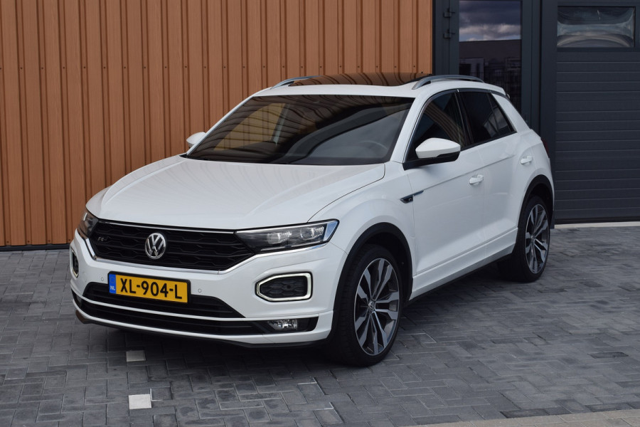 Volkswagen T-Roc 1.5 TSI 150pk DSG R-line Pano | Trekhaak | Beats | 19"