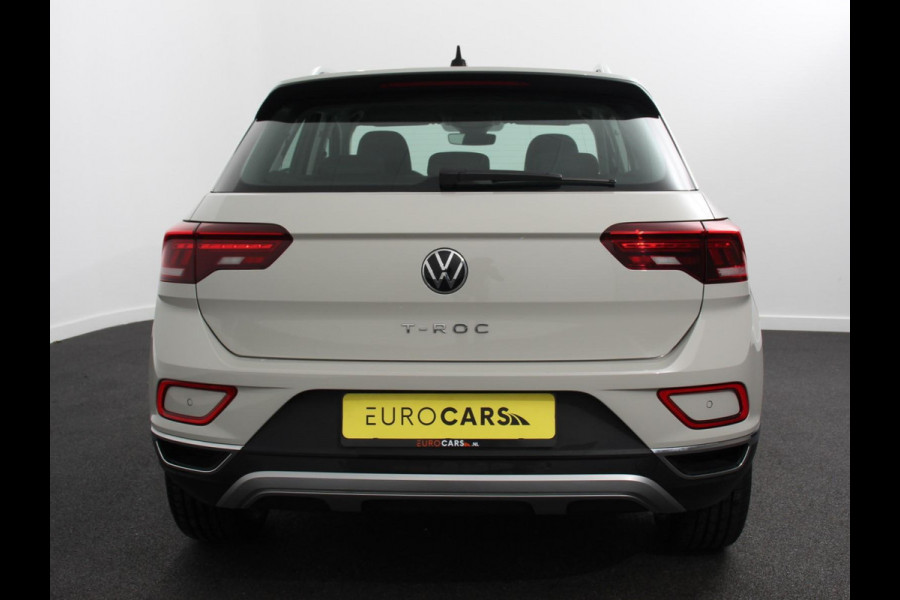 Volkswagen T-Roc 1.5 TSI 150PK DSG Style | Navigatie | Apple Carplay/Android Auto | Camera | Parkeersensoren | Adaptive Cruise Control | Dodehoek Assistent | Elektrische achterklep | Stoel- en stuurverwarming | Full Led | Climate Control | Lichtmetalen velgen Volkswagen T-Roc 1.5 TSI 150PK DSG Style | Navigatie | Apple Carplay/Android Auto | Camera | Parkeersensoren | Adaptive Cruise Control | Dodehoek Assistent | Elektrische achterklep | Stoel- en stuurverwarming | Full Led | Climate Control | Lichtmetalen velgen