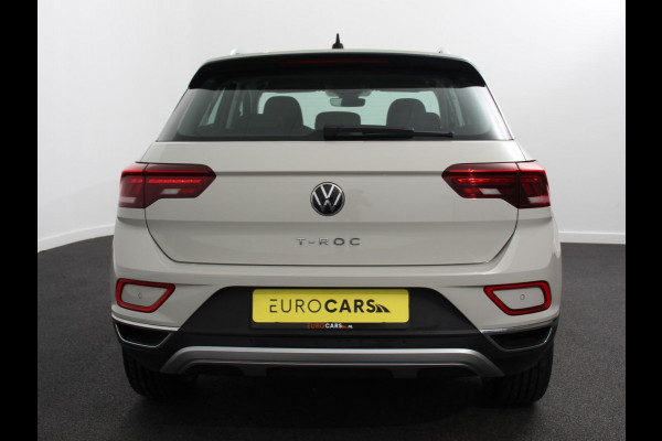 Volkswagen T-Roc 1.5 TSI 150PK DSG Style | Navigatie | Apple Carplay/Android Auto | Camera | Parkeersensoren | Adaptive Cruise Control | Dodehoek Assistent | Elektrische achterklep | Stoel- en stuurverwarming | Full Led | Climate Control | Lichtmetalen velgen Volkswagen T-Roc 1.5 TSI 150PK DSG Style | Navigatie | Apple Carplay/Android Auto | Camera | Parkeersensoren | Adaptive Cruise Control | Dodehoek Assistent | Elektrische achterklep | Stoel- en stuurverwarming | Full Led | Climate Control | Lichtmetalen velgen