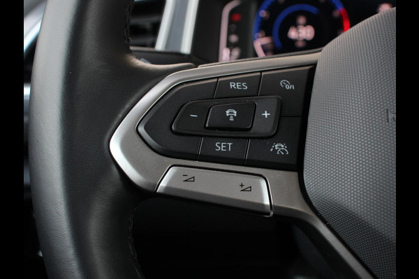 Volkswagen T-Roc 1.5 TSI 150PK DSG Style | Navigatie | Apple Carplay/Android Auto | Camera | Parkeersensoren | Adaptive Cruise Control | Dodehoek Assistent | Elektrische achterklep | Stoel- en stuurverwarming | Full Led | Climate Control | Lichtmetalen velgen Volkswagen T-Roc 1.5 TSI 150PK DSG Style | Navigatie | Apple Carplay/Android Auto | Camera | Parkeersensoren | Adaptive Cruise Control | Dodehoek Assistent | Elektrische achterklep | Stoel- en stuurverwarming | Full Led | Climate Control | Lichtmetalen velgen