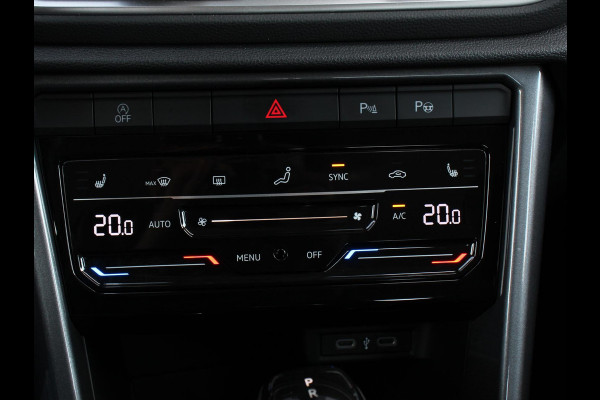 Volkswagen T-Roc 1.5 TSI 150PK DSG Style | Navigatie | Apple Carplay/Android Auto | Camera | Parkeersensoren | Adaptive Cruise Control | Dodehoek Assistent | Elektrische achterklep | Stoel- en stuurverwarming | Full Led | Climate Control | Lichtmetalen velgen Volkswagen T-Roc 1.5 TSI 150PK DSG Style | Navigatie | Apple Carplay/Android Auto | Camera | Parkeersensoren | Adaptive Cruise Control | Dodehoek Assistent | Elektrische achterklep | Stoel- en stuurverwarming | Full Led | Climate Control | Lichtmetalen velgen