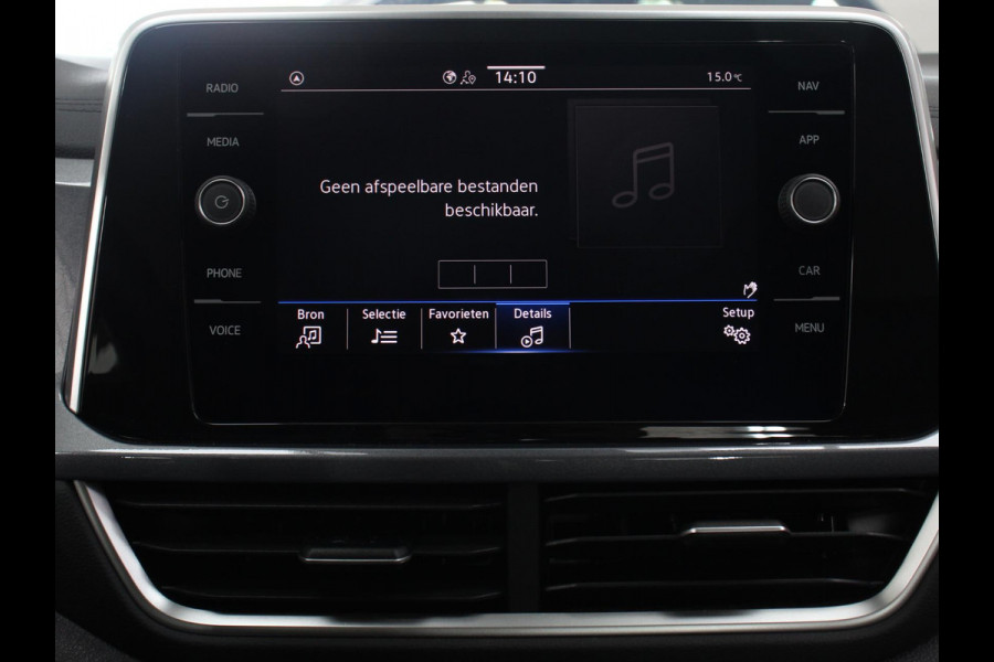 Volkswagen T-Roc 1.5 TSI 150PK DSG Style | Navigatie | Apple Carplay/Android Auto | Camera | Parkeersensoren | Adaptive Cruise Control | Dodehoek Assistent | Elektrische achterklep | Stoel- en stuurverwarming | Full Led | Climate Control | Lichtmetalen velgen Volkswagen T-Roc 1.5 TSI 150PK DSG Style | Navigatie | Apple Carplay/Android Auto | Camera | Parkeersensoren | Adaptive Cruise Control | Dodehoek Assistent | Elektrische achterklep | Stoel- en stuurverwarming | Full Led | Climate Control | Lichtmetalen velgen