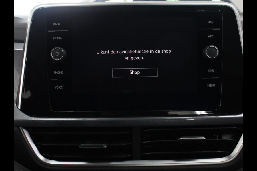 Volkswagen T-Roc 1.5 TSI 150PK DSG Style | Navigatie | Apple Carplay/Android Auto | Camera | Parkeersensoren | Adaptive Cruise Control | Dodehoek Assistent | Elektrische achterklep | Stoel- en stuurverwarming | Full Led | Climate Control | Lichtmetalen velgen Volkswagen T-Roc 1.5 TSI 150PK DSG Style | Navigatie | Apple Carplay/Android Auto | Camera | Parkeersensoren | Adaptive Cruise Control | Dodehoek Assistent | Elektrische achterklep | Stoel- en stuurverwarming | Full Led | Climate Control | Lichtmetalen velgen