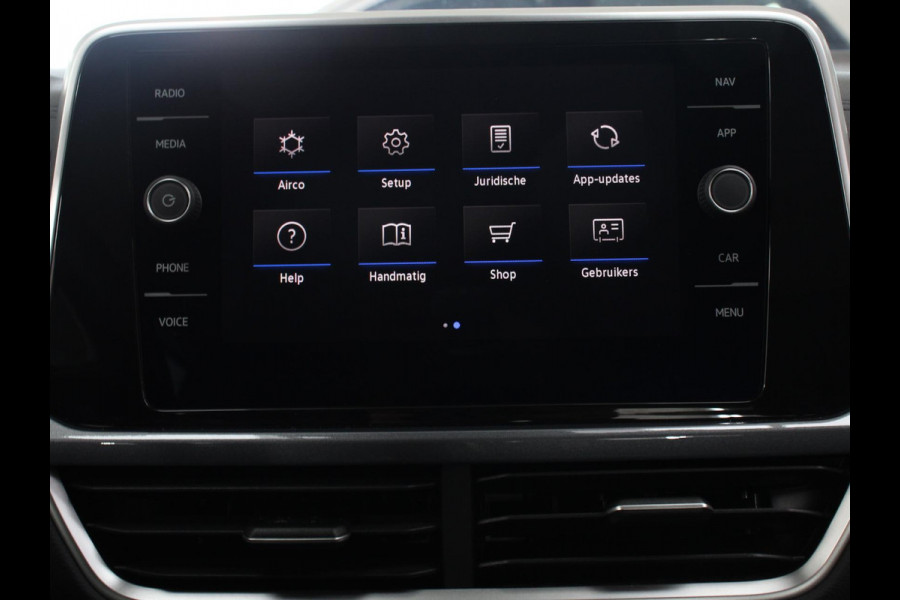 Volkswagen T-Roc 1.5 TSI 150PK DSG Style | Navigatie | Apple Carplay/Android Auto | Camera | Parkeersensoren | Adaptive Cruise Control | Dodehoek Assistent | Elektrische achterklep | Stoel- en stuurverwarming | Full Led | Climate Control | Lichtmetalen velgen Volkswagen T-Roc 1.5 TSI 150PK DSG Style | Navigatie | Apple Carplay/Android Auto | Camera | Parkeersensoren | Adaptive Cruise Control | Dodehoek Assistent | Elektrische achterklep | Stoel- en stuurverwarming | Full Led | Climate Control | Lichtmetalen velgen