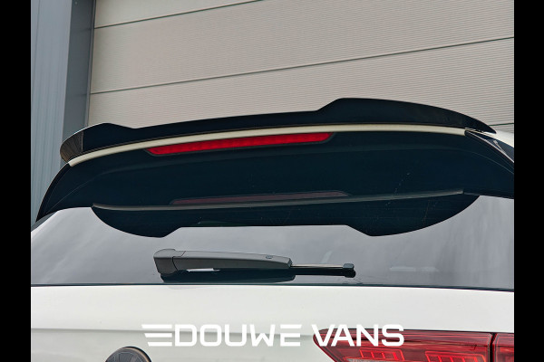 Volkswagen Golf GTE Leer Matrix-LED Q.Light Panorama Stoelverw. Carplay Navi Leder Stoelverwarming