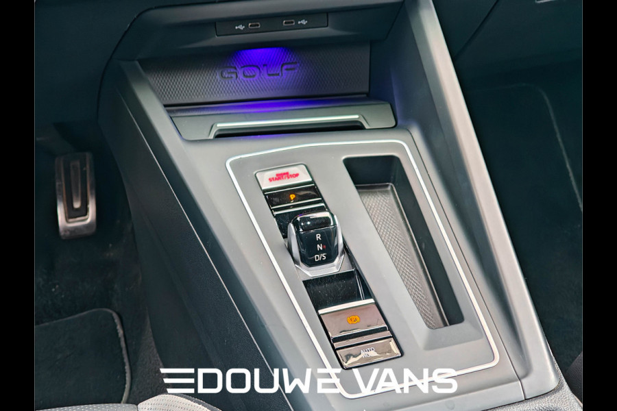 Volkswagen Golf GTE Leer Matrix-LED Q.Light Panorama Stoelverw. Carplay Navi Leder Stoelverwarming
