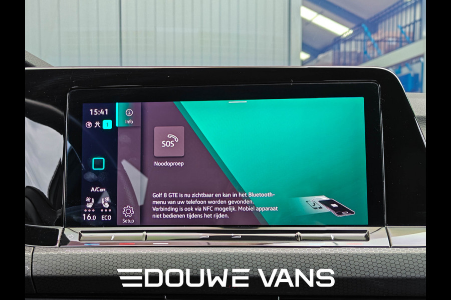 Volkswagen Golf GTE Leer Matrix-LED Q.Light Panorama Stoelverw. Carplay Navi Leder Stoelverwarming