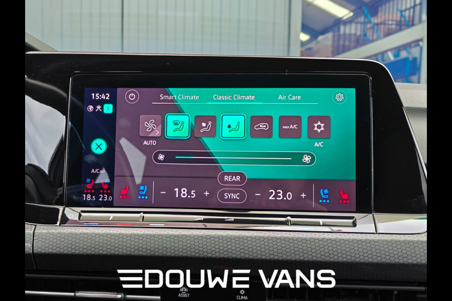 Volkswagen Golf GTE Leer Matrix-LED Q.Light Panorama Stoelverw. Carplay Navi Leder Stoelverwarming