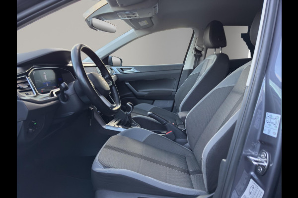 Volkswagen Polo 1.0 TSI Style | Camera | Parkeersensors | Airco (automatisch) | Digital Cockpit | Navigatie | IQ Light |