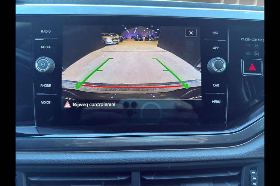 Volkswagen Polo 1.0 TSI Style | Camera | Parkeersensors | Airco (automatisch) | Digital Cockpit | Navigatie | IQ Light |