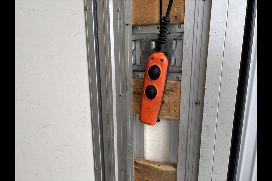 Volkswagen Crafter 50 2.0 TDI L4H3*BAKWAGEN*AUTOMAAT*CRUISE*3PERS*