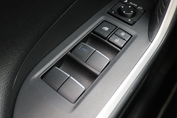 Toyota RAV4 2.5 Hybrid Style Bi-Tone Climate, ACC, Camera, Navigatie, Bluetooth, Verwarmde Voorruit, Trekhaak Toyota RAV4 2.5 Hybrid Style Bi-Tone Climate, ACC, Camera, Navigatie, Bluetooth, Verwarmde Voorruit, Trekhaak