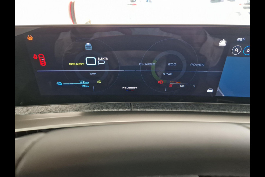 Peugeot 5008 1.6 Plug-in Hybrid 195 Allure 7,4 kW | Trekhaak | Seat Pack | Panoramic Navigation Pack | 360 Vision & Drive Assist Pack Peugeot 5008 1.6 Plug-in Hybrid 195 Allure 7,4 kW | Trekhaak | Seat Pack | Panoramic Navigation Pack | 360 Vision & Drive Assist Pack