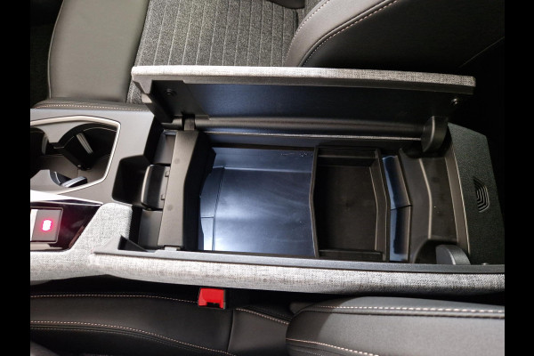 Peugeot 5008 1.6 Plug-in Hybrid 195 Allure 7,4 kW | Trekhaak | Seat Pack | Panoramic Navigation Pack | 360 Vision & Drive Assist Pack Peugeot 5008 1.6 Plug-in Hybrid 195 Allure 7,4 kW | Trekhaak | Seat Pack | Panoramic Navigation Pack | 360 Vision & Drive Assist Pack
