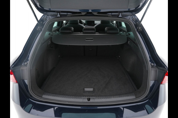 Seat Leon Sportstourer 2.0 TDI FR Business Intense (INCL-BTW) Aut.  *PANO | FULL-LED | ADAPTIVE-CRUISE | DIGI-COCKPIT | NAVI-FULLMAP | LEATHER-MICROFIBRE | CARPLAY | KEYLESS | SHIFT-PADDLES | SPORT-SEATS | AMBIENT-LIGHT | CAMERA | 17''ALU | T