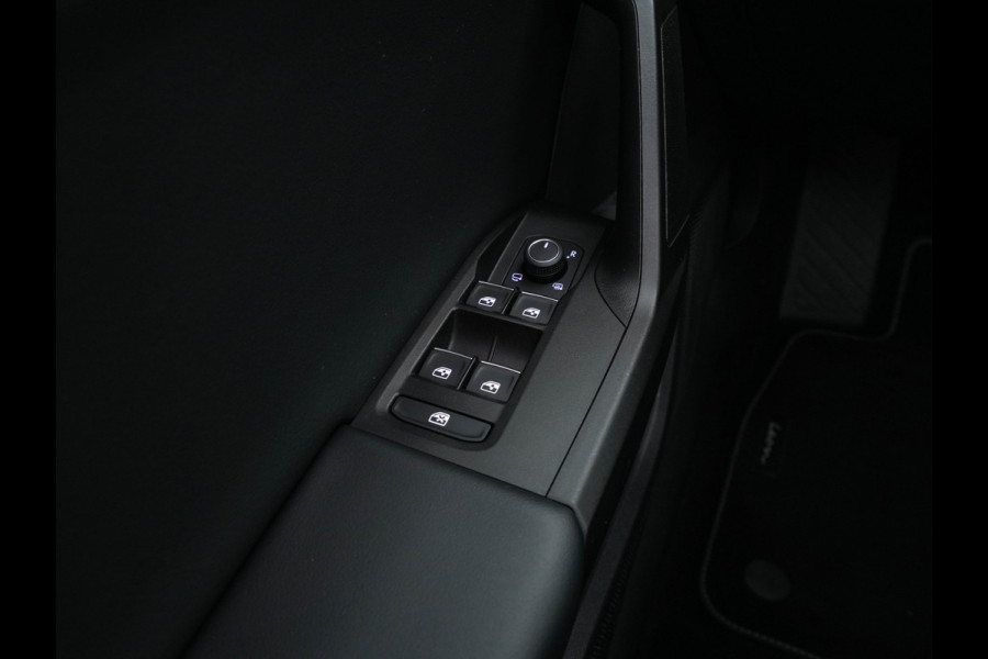 Seat Leon Sportstourer 2.0 TDI FR Business Intense (INCL-BTW) Aut.  *PANO | FULL-LED | ADAPTIVE-CRUISE | DIGI-COCKPIT | NAVI-FULLMAP | LEATHER-MICROFIBRE | CARPLAY | KEYLESS | SHIFT-PADDLES | SPORT-SEATS | AMBIENT-LIGHT | CAMERA | 17''ALU | T