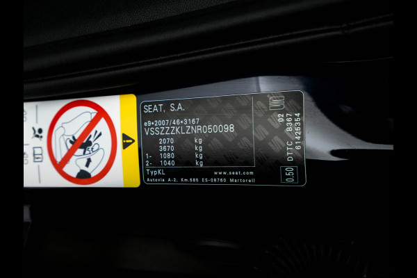 Seat Leon Sportstourer 2.0 TDI FR Business Intense (INCL-BTW) Aut.  *PANO | FULL-LED | ADAPTIVE-CRUISE | DIGI-COCKPIT | NAVI-FULLMAP | LEATHER-MICROFIBRE | CARPLAY | KEYLESS | SHIFT-PADDLES | SPORT-SEATS | AMBIENT-LIGHT | CAMERA | 17''ALU | T